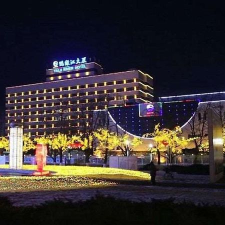 Yalu River Hotel Dandong Exterior photo