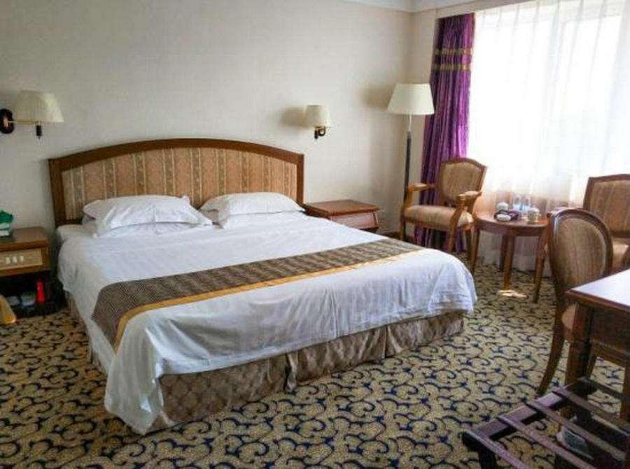 Yalu River Hotel Dandong Room photo